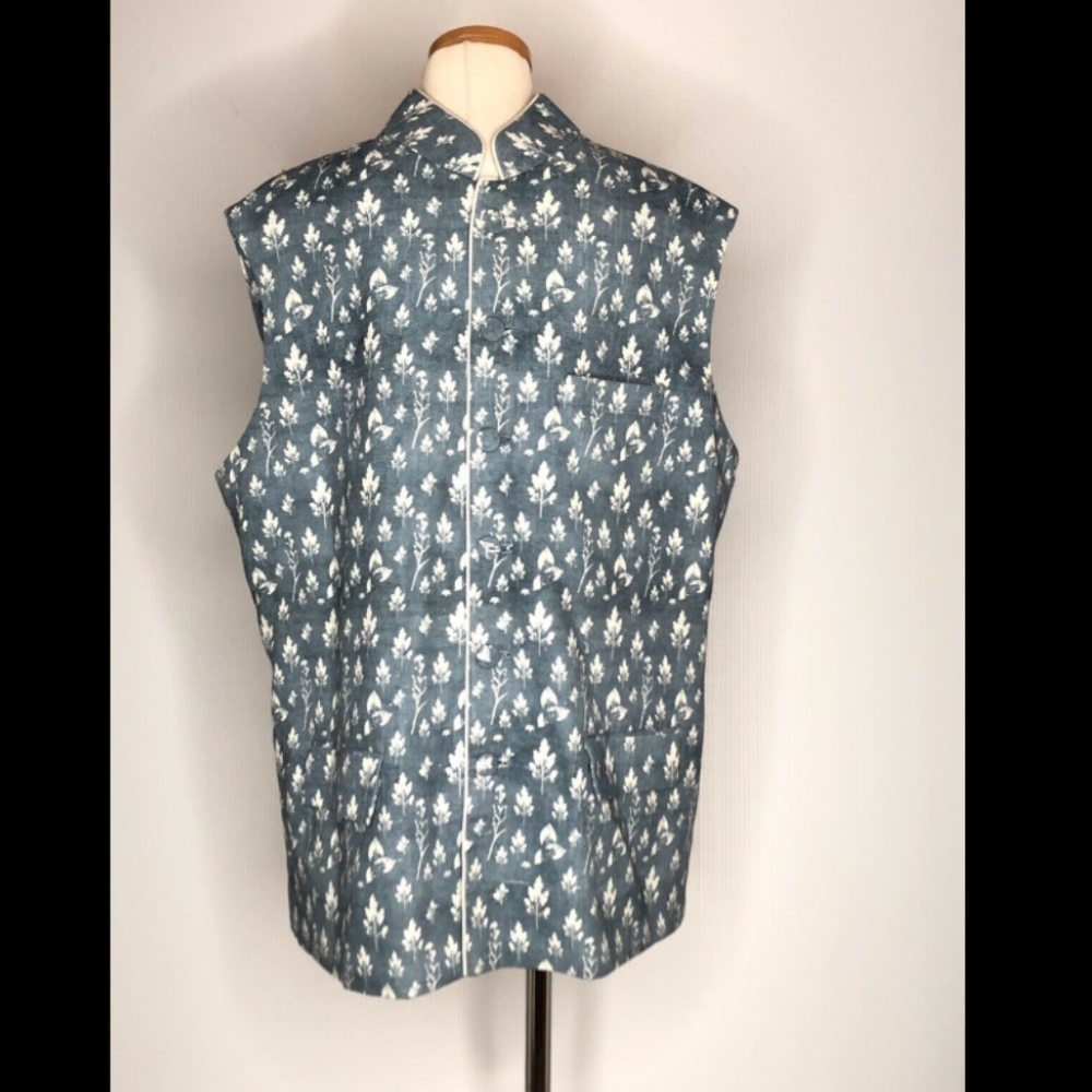 💰SOLD💰Anita Dongre men's blue vest Size 44